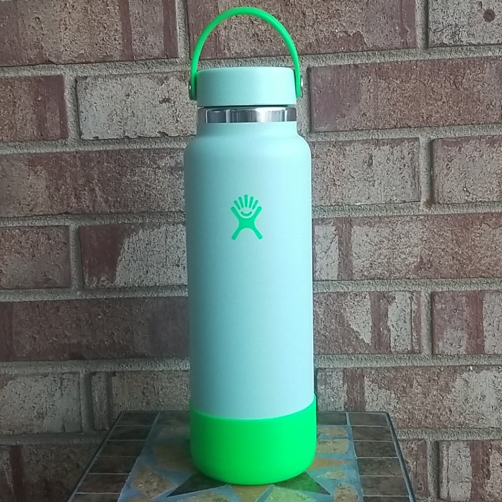 Hydro Flask Limited Edition Prism Pop Green 40 oz